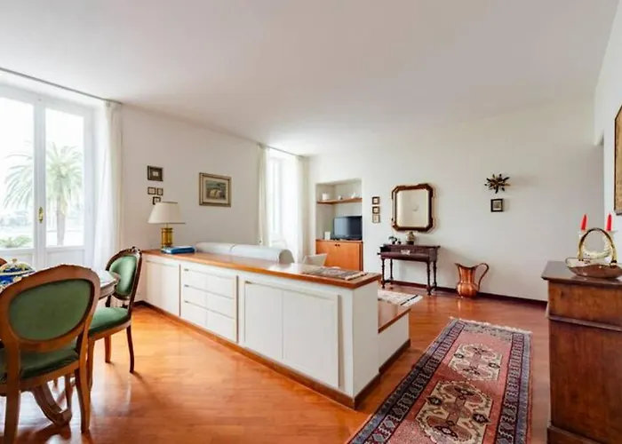 Welcome Riviera, Casa Luigina Apartment, 90 Sqm, Sea View, 2 Bedroom, 1 Bathroom, Free Wifi, And, Depending On Availability, A Private Garage 800 Meters Away At 20,00 Euro Per Night * Rapallo